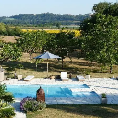 Manoir Des Chanterelles Bed & Breakfast 4*