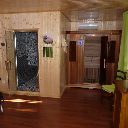 Bed & Breakfast Manoir Des Chanterelles 4*