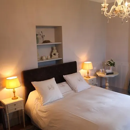 Manoir Des Chanterelles Bed & Breakfast Meauzac