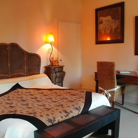 Manoir Des Chanterelles Bed & Breakfast