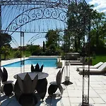 Manoir Des Chanterelles Couette-café